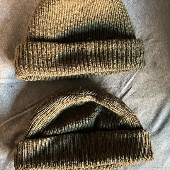 Ideal Knitwear Green Wool Knit Cap - Picture 7 of 8